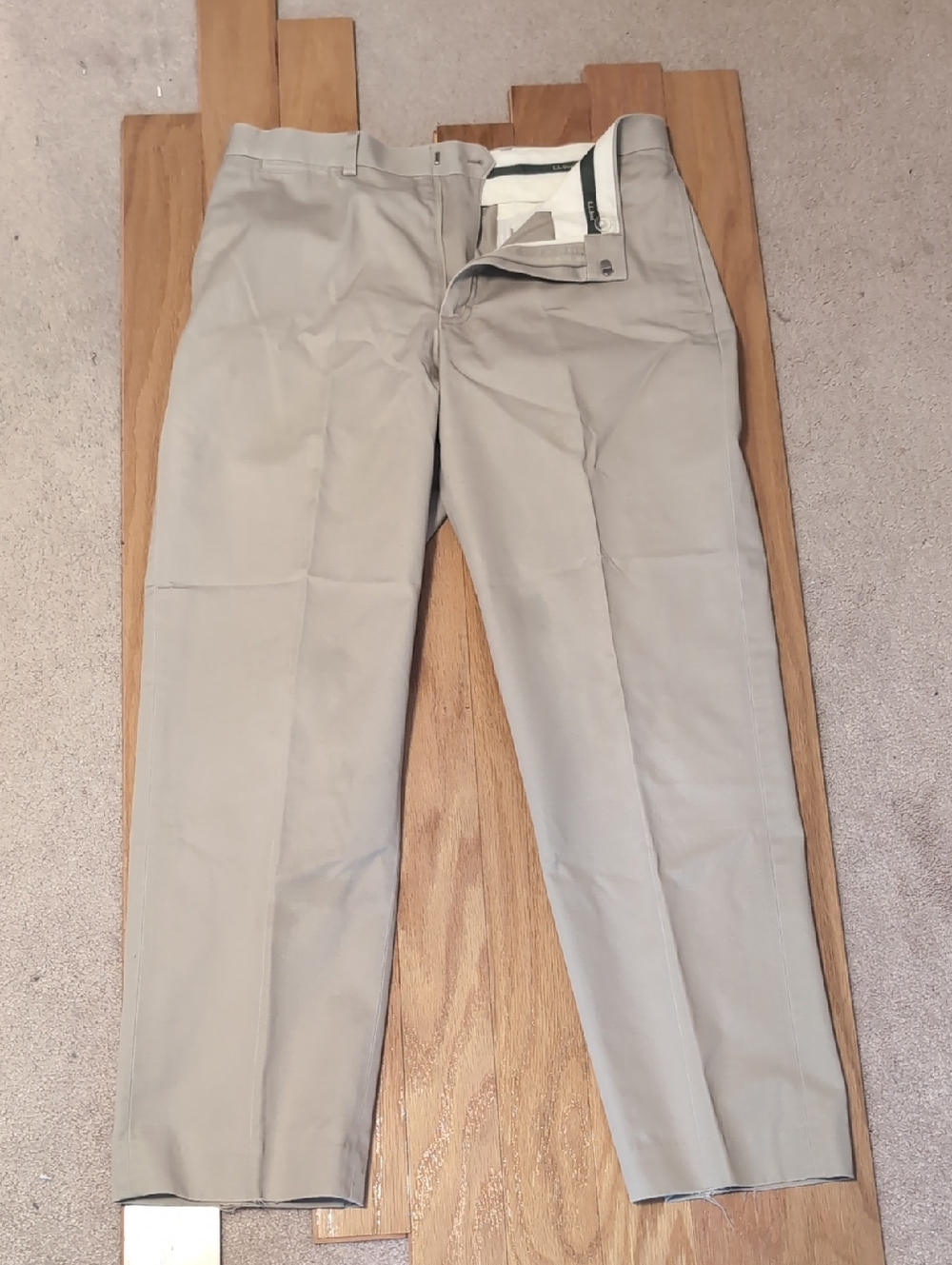 L.L. Bean Men's Khaki Chino Pants in Light Tan